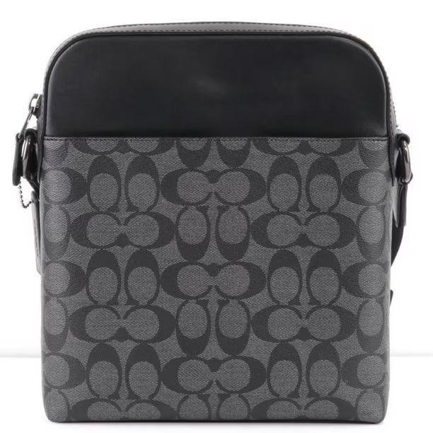 Crossbody coach monograma.